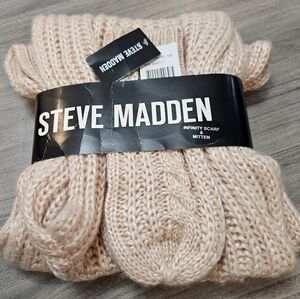 Steve Madden 2-pc Fashion Infinty Scarf & Mitten Set